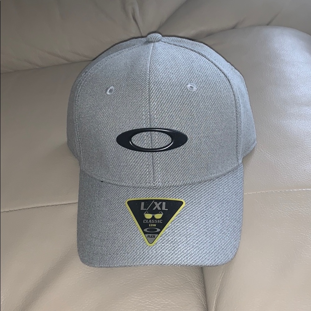 Oakley Men’s Hat
